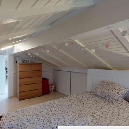 Cheerful Villa With Fireplace, Bath-Tub And Garden Noville Esterno foto
